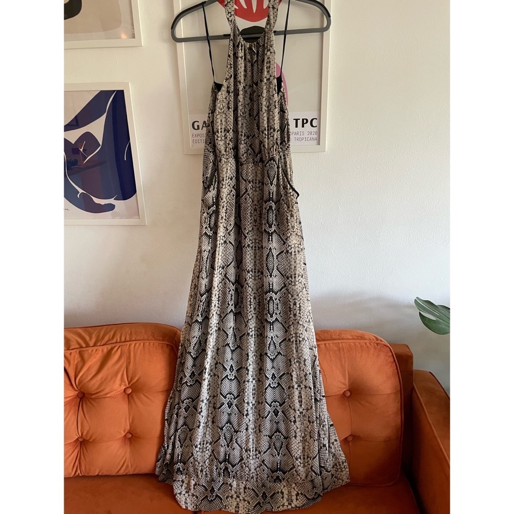 Halter Maxi with pockets